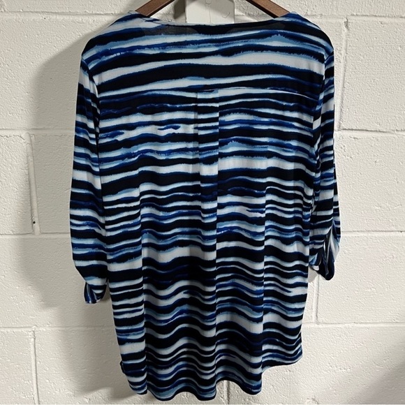 Ellen Tracy Blue Front Zipper Top Sz Medium - Picture 6 of 6